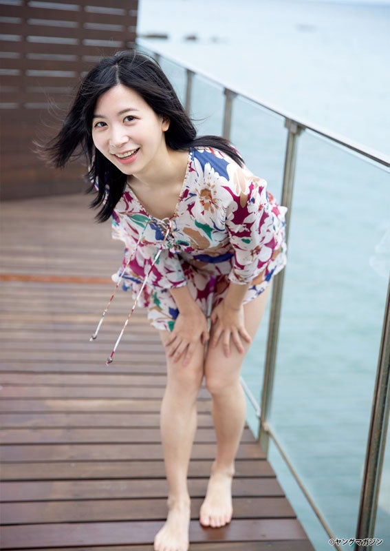 服部彩加（C）佐藤佑一 ／ヤングマガジン