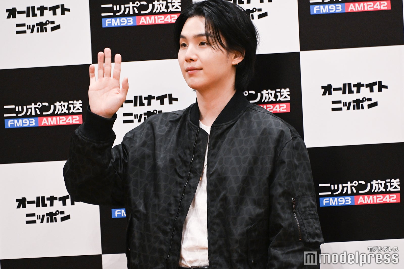 SUGA（C）モデルプレス