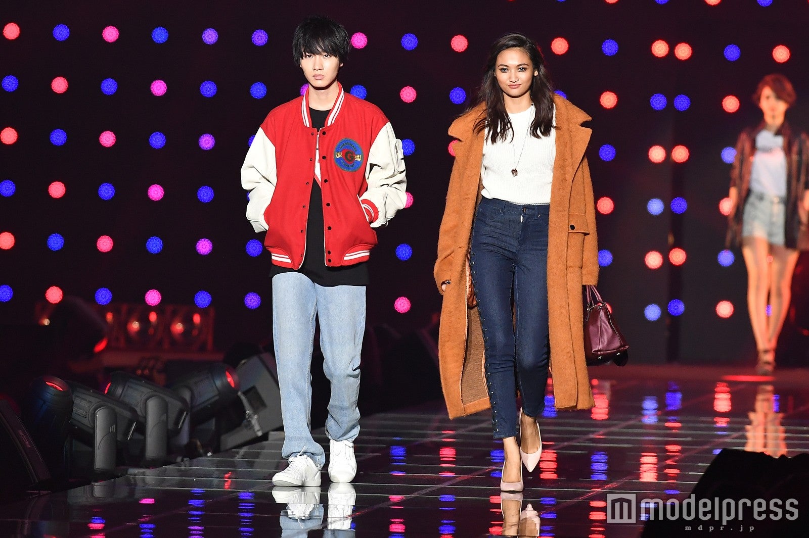 桜田通、香川沙耶（C）モデルプレス