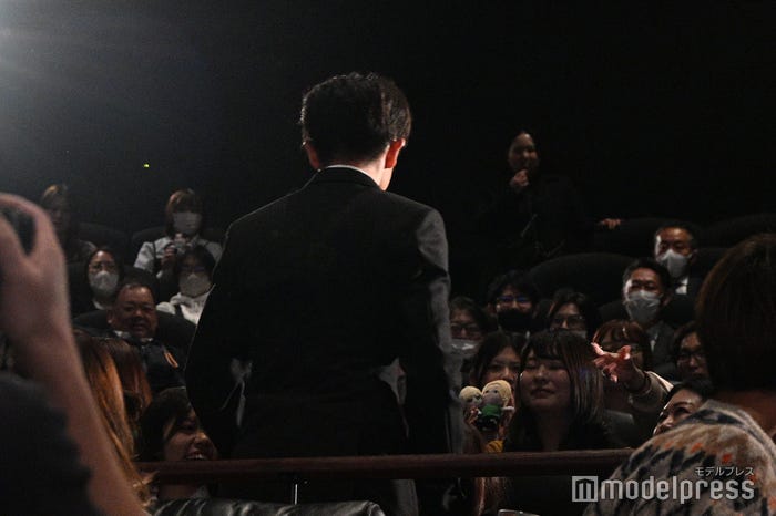 綱啓永(C)モデルプレス