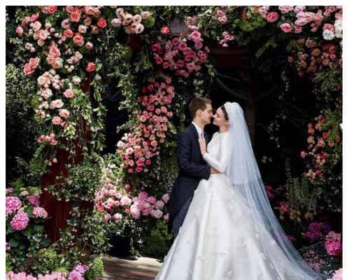 ミランダ・カー、結婚式でのウェディングドレス姿を公開