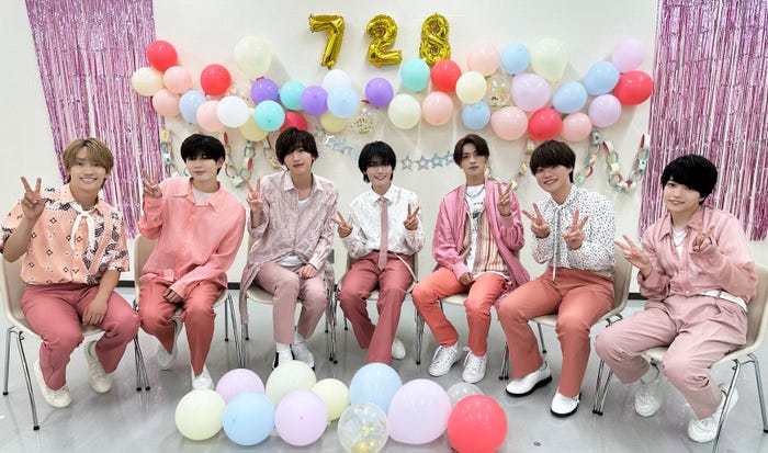 なにわ男子(左から)藤原丈一郎、長尾謙杜、道枝駿佑、大西流星、高橋恭平、大橋和也、西畑大吾(C)NTV・J Storm