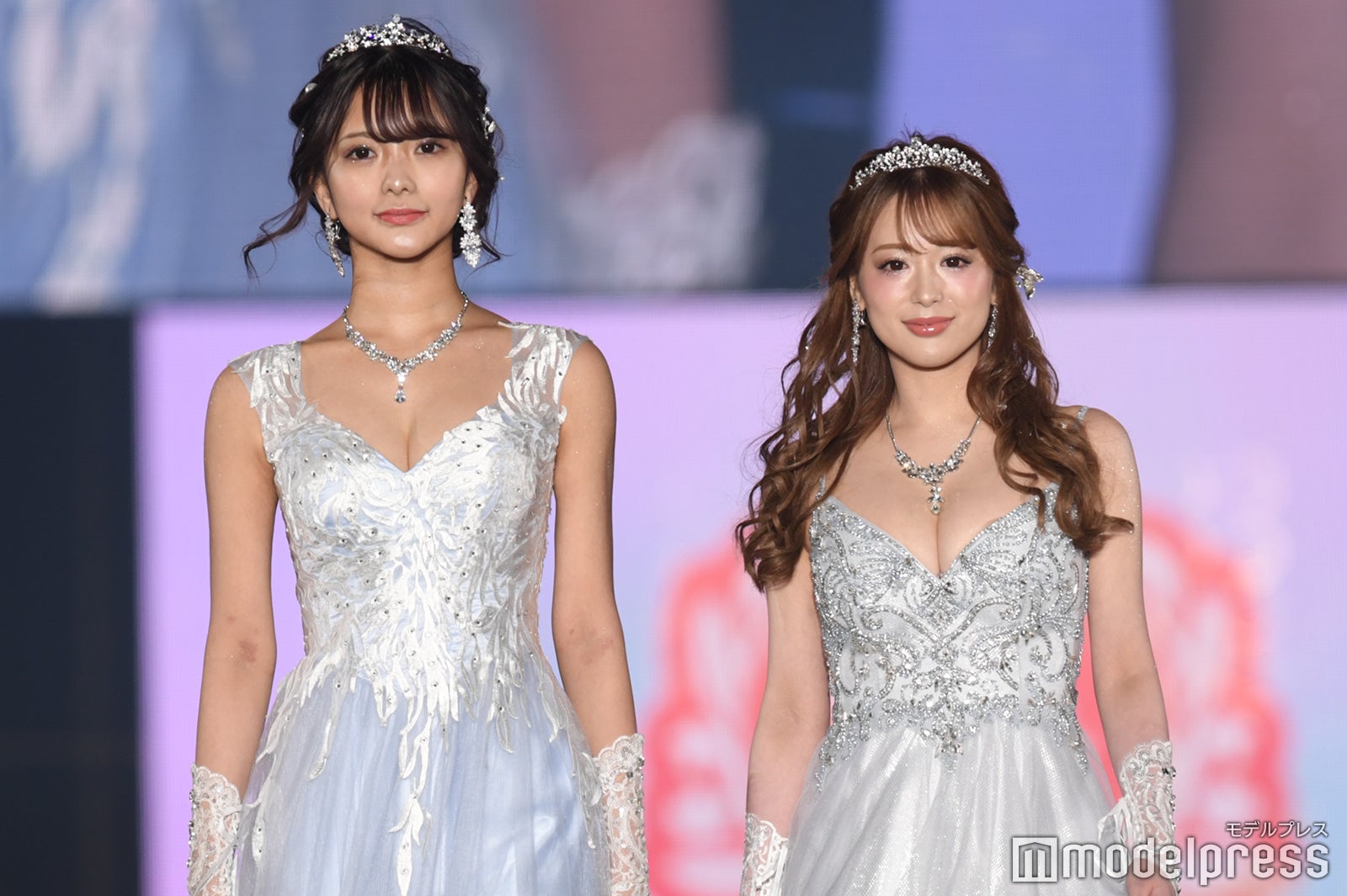 （C）モデルプレス