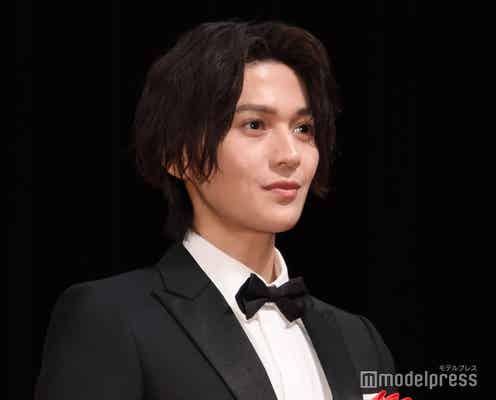 「美しい彼」映画ファン賞受賞 八木勇征「萩原利久の気持ちも背負ってこのステージに」<第78回毎日映画コンクール>
