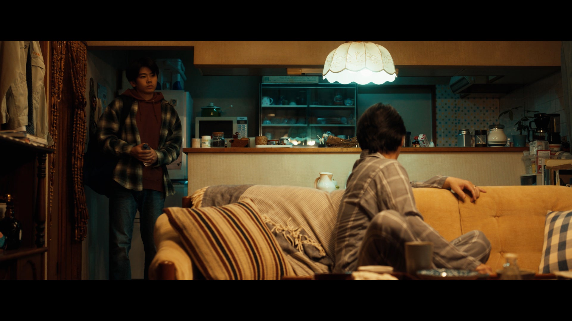 黒崎煌代、阿部サダヲ『関西電力』新TVCM『心配性の父』篇（提供写真）