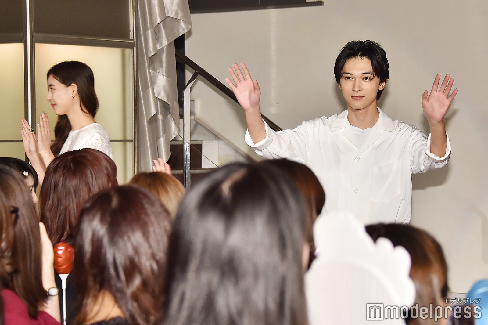 新木優子、吉沢亮 （C）モデルプレス