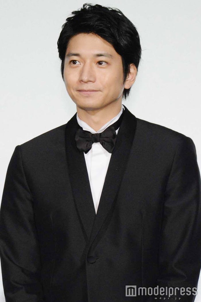 向井理 タキシードで 8 5等身 スタイル際立つ 役者としても賞賛の声 モデルプレス 向井理 タキシードで 8 5等身 スタイル際立つ 役者としても賞賛の声 モデルプレス