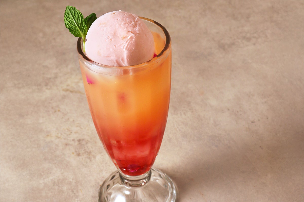 ROOM 64（C）2025 Peanuts Worldwide LLC