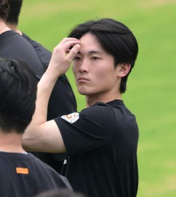巨人激震 浦田が右肘靱帯損傷で登録抹消「もちろん悔しいですね」盗塁王＆新人王のタイトル争いへの影響も 橋上監督代行も苦渋の決断「彼の野球人生にも影響しかねない」