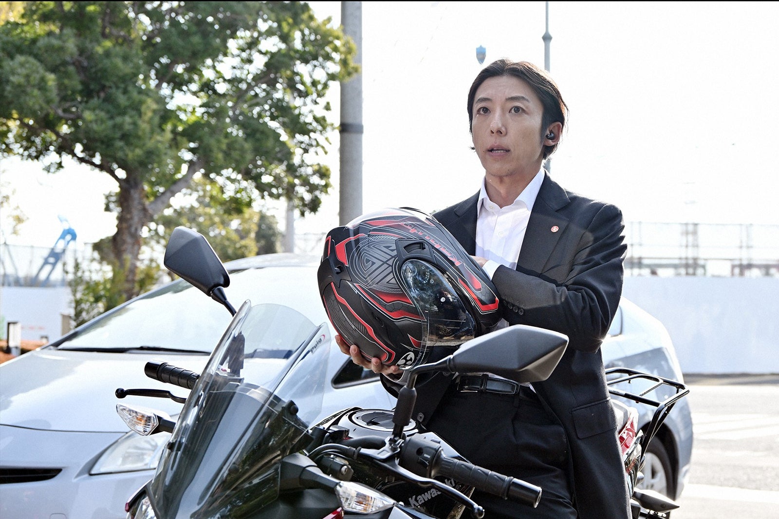 高橋一生／「インビジブル」第1話より（C）TBS