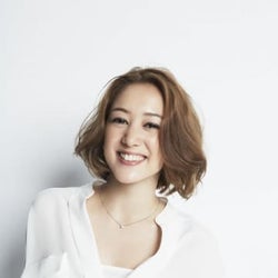 SHELLYがJ-WAVEでレギュラー出演! 誰もが生きやすい社会を作るための“きっかけ”を学ぶ新番組