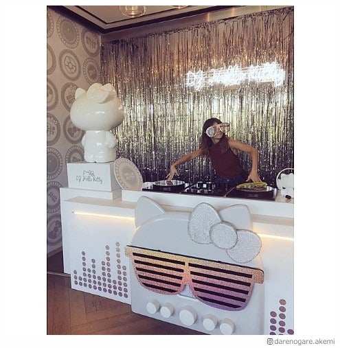 ダレノガレ明美、DJ風ショット公開「映えたわぁ～」ファンからツッコミ相次ぐ