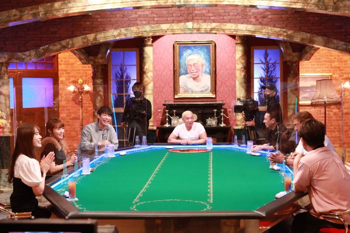 (左手前から時計回りに)渋谷凪咲、矢井田瞳、川島明、松本人志、大悟、長州力、藤本敏史(C)フジテレビ