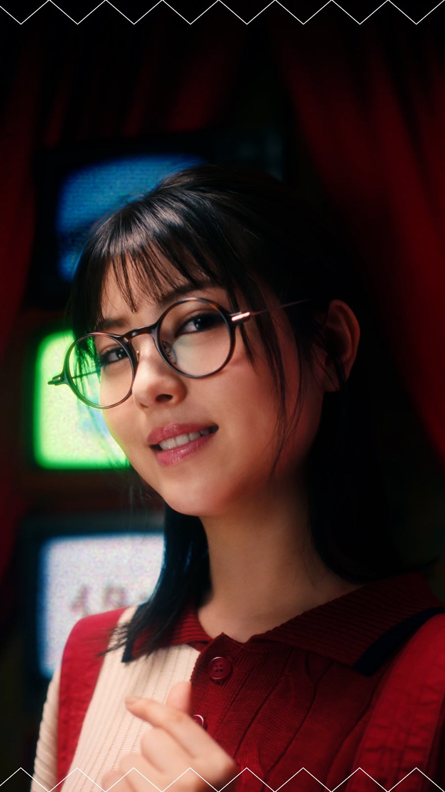 浜辺美波／新WEB動画「痛チョコ」篇より（提供写真）