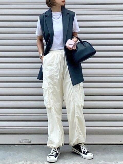 ベスト　コーデ　夏