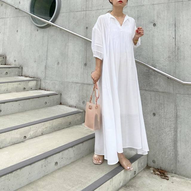 白コーデ 白