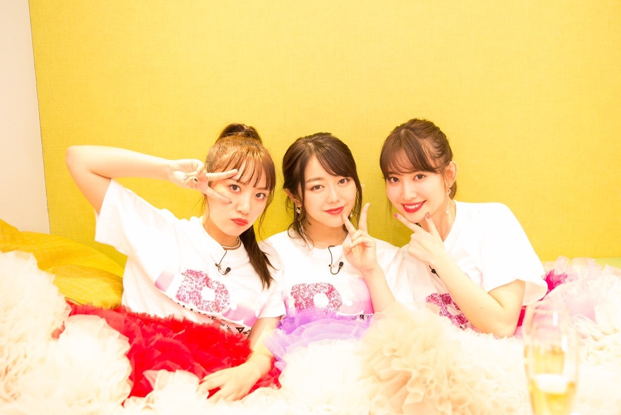 高橋みなみ、峯岸みなみ、小嶋陽菜「ノースリーブス 10th ANNIVERSARY～丸ごと no3b！！～」（提供画像）