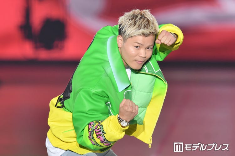 画像1 21 那須川天心 シークレットゲストで 関コレ 降臨 ド派手コーデで普段とは異なる 入場 関西コレクション22a W モデルプレス