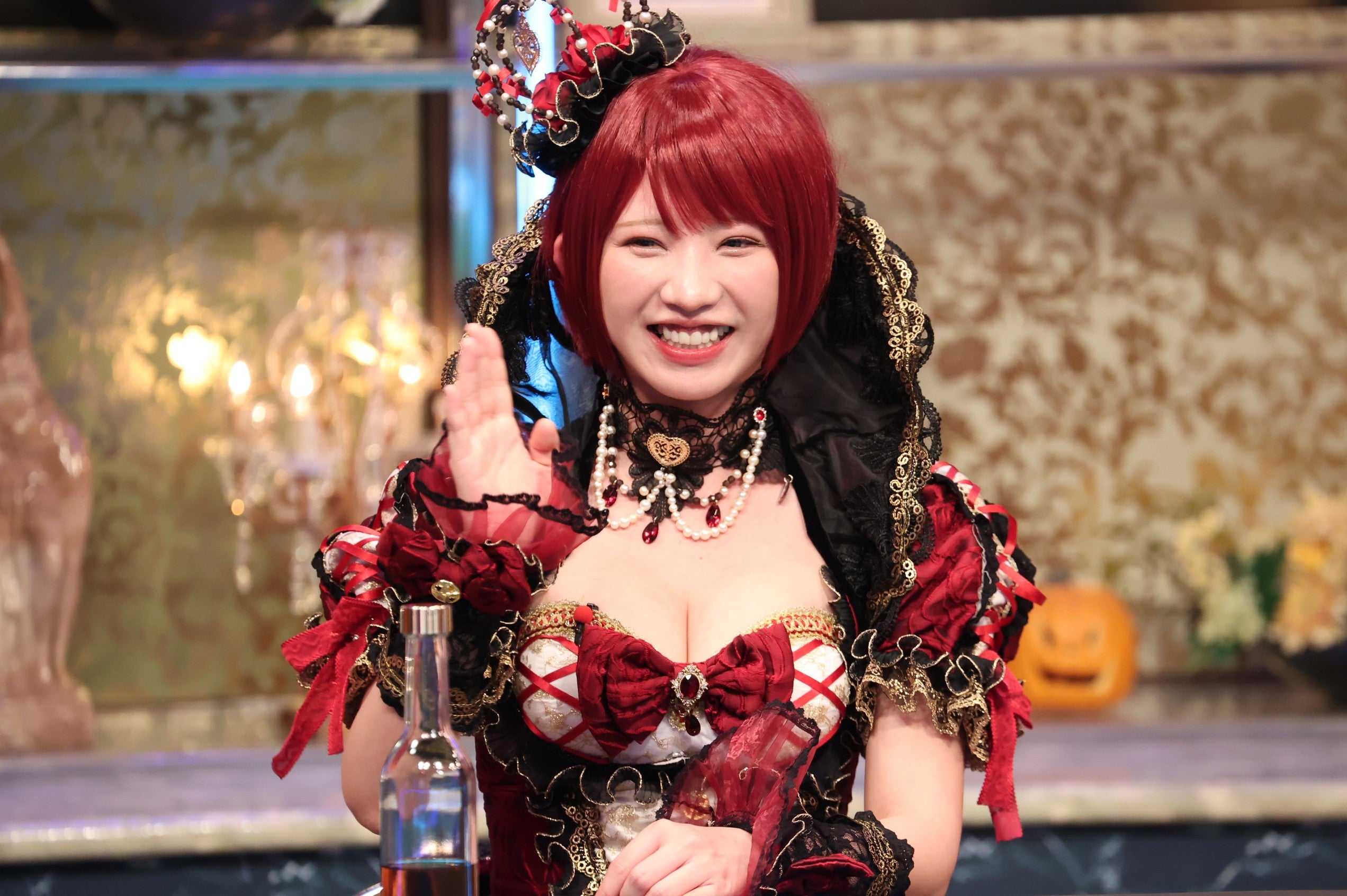 えなこ（C）フジテレビ