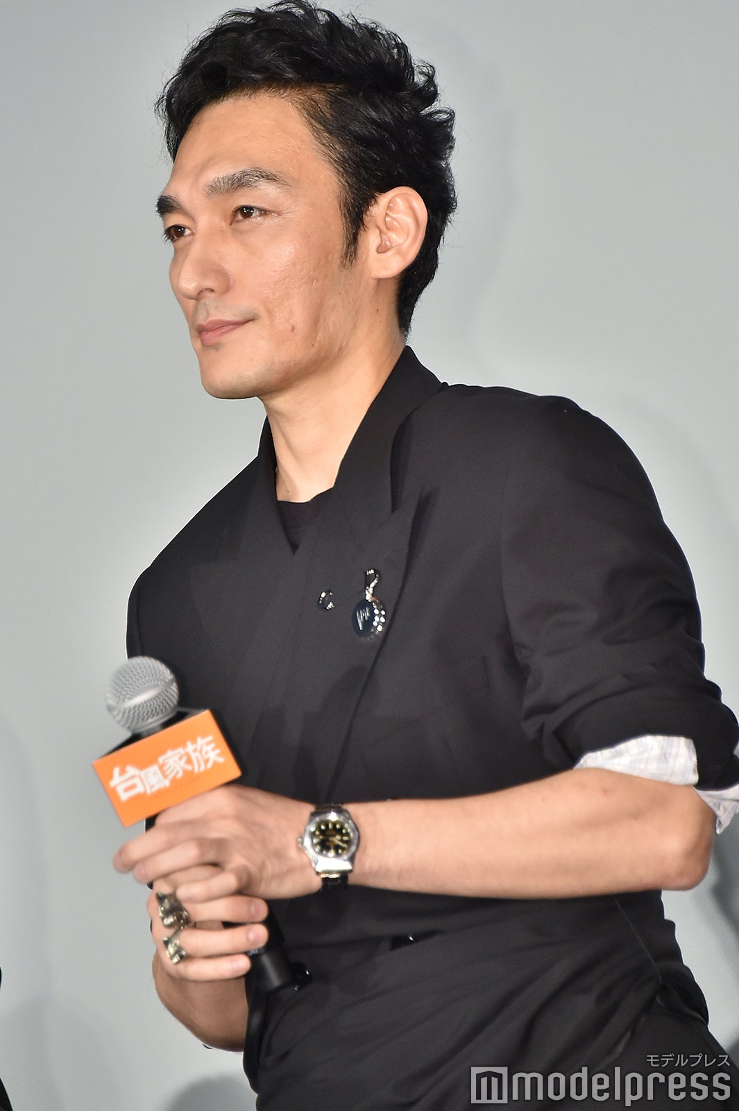 草なぎ剛（C）モデルプレス