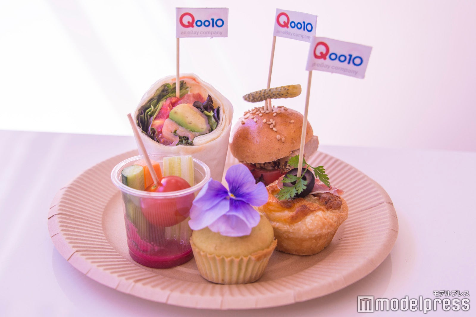 春らしい彩りに（C）モデルプレス