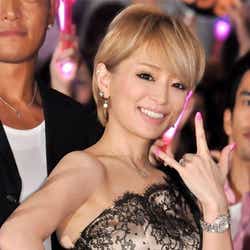 モデルプレス - 浜崎あゆみが謝罪 “まさか”の巻き添えに驚き