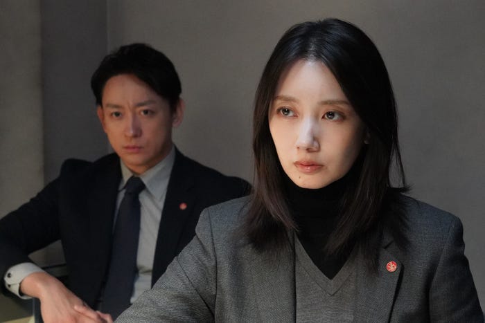 山本耕史、波瑠「アイシー~瞬間記憶捜査・柊班~」第1話(C)フジテレビ