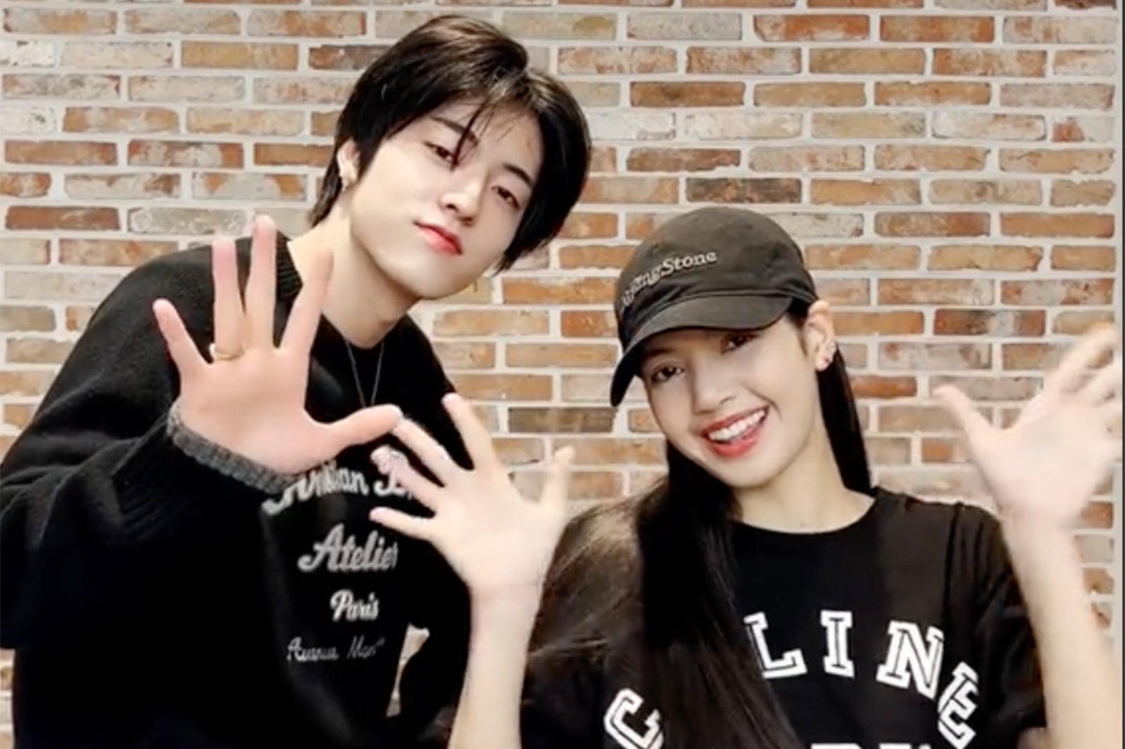 BLACKPINKリサ＆TREASUREハルト「HELLO」ダンス動画が話題「画面発光」