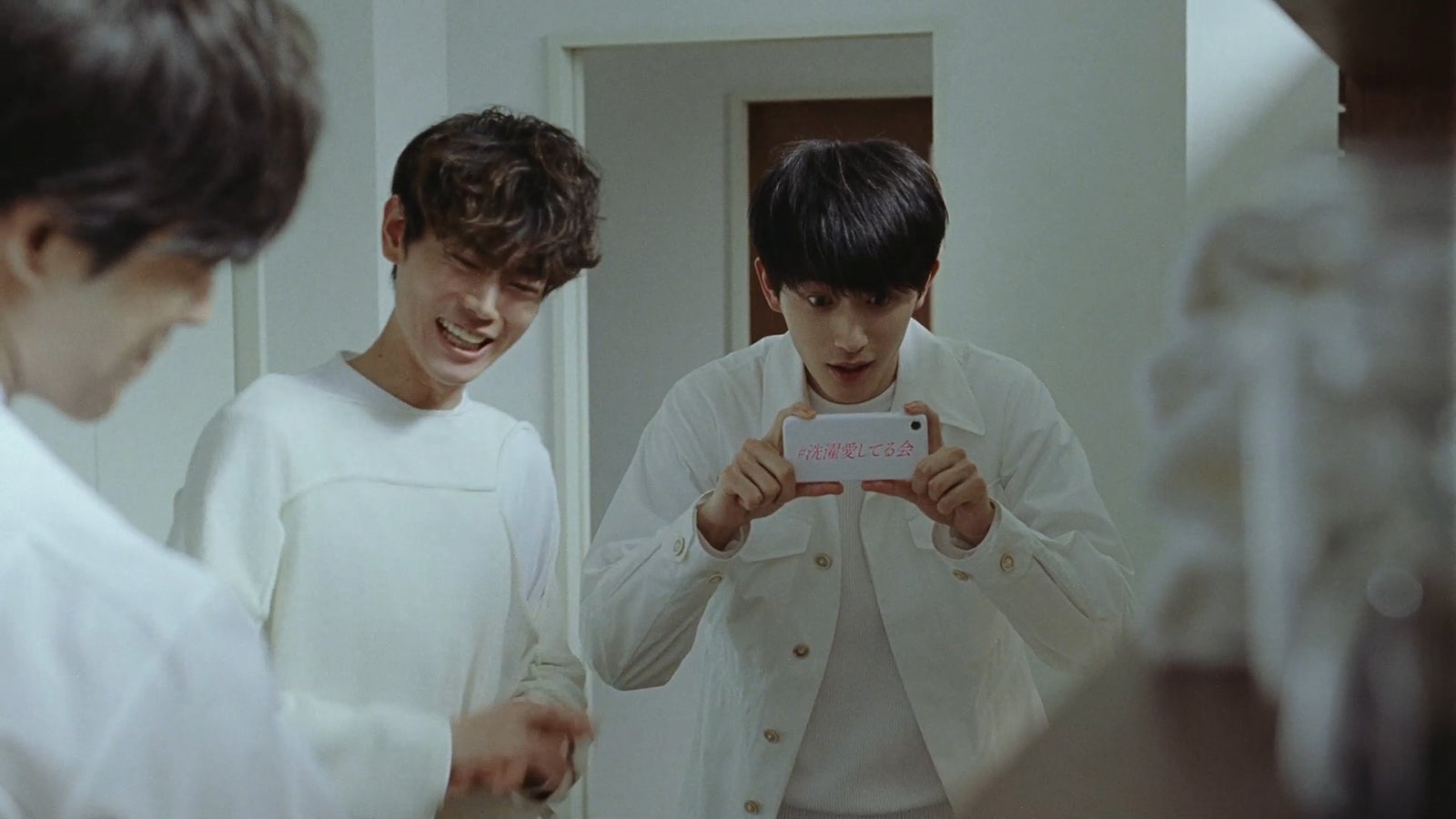 新CMより（提供写真）