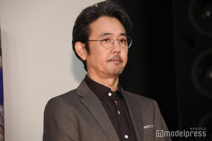 岡部たかし(C)モデルプレス