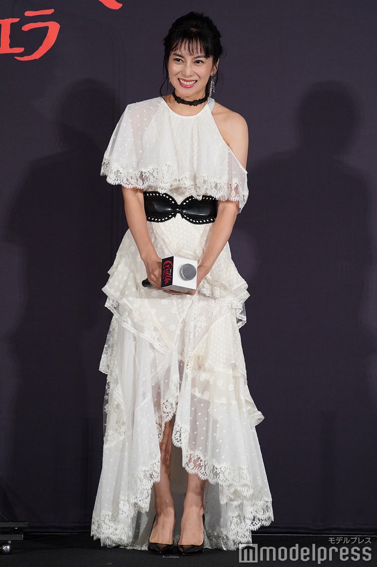 画像6 8 柴咲コウ 美脚披露華やかドレスで登場 初挑戦の実写版吹き替え声優は 自分の中では合格点 クルエラ モデルプレス 画像6 8 柴咲コウ 美脚披露華やかドレスで登場 初挑戦の実写版吹き替え声優は 自分の中では合格点 クルエラ モデルプレス