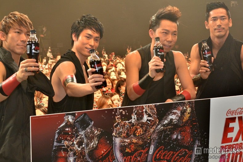 【左から】EXILEのNAOTO、TETSUYA、USA、NAOKI