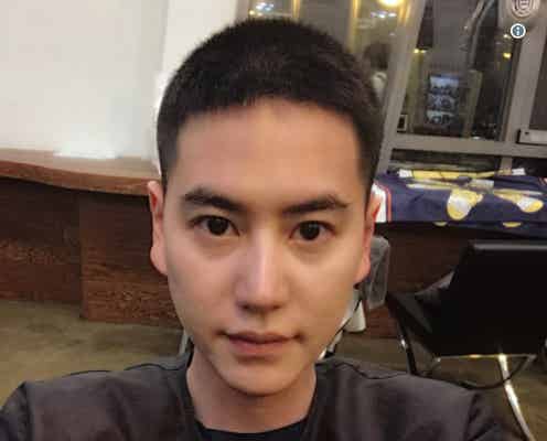 SUPER JUNIORキュヒョン、刈り上げ姿でファンに入隊の挨拶「泣かないで元気に過ごして」