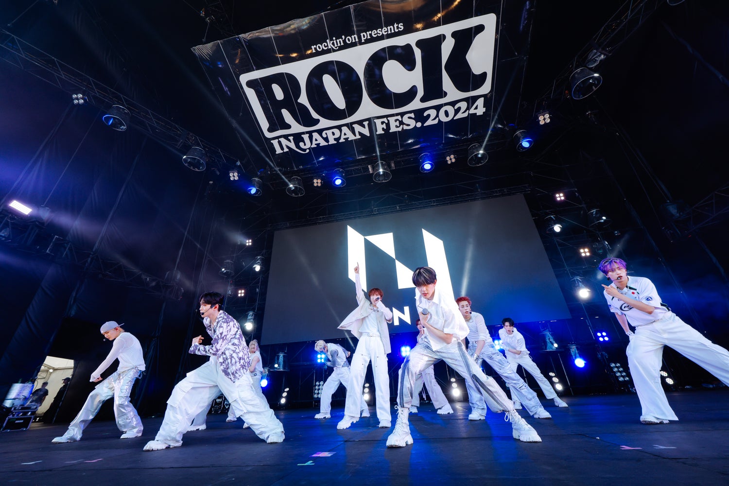 INI（C）LAPONE Entertainment