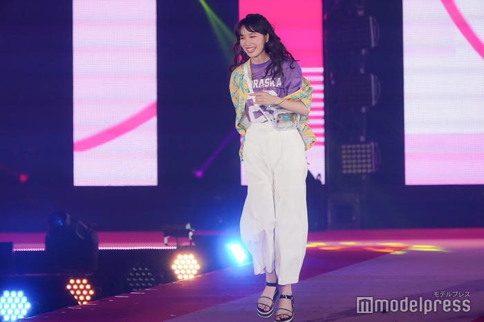 飯豊まりえ(C)モデルプレス