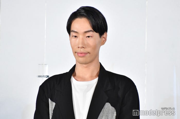 坂口涼太郎(C)モデルプレス