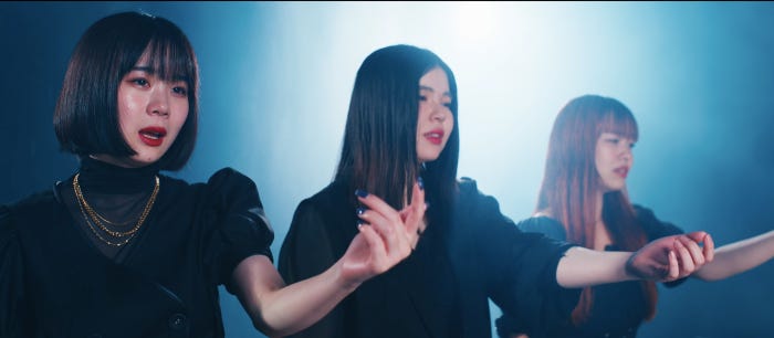 今泉若葉、You-A、レイリ/「僕の中の君との恋の話」PVより(提供写真)