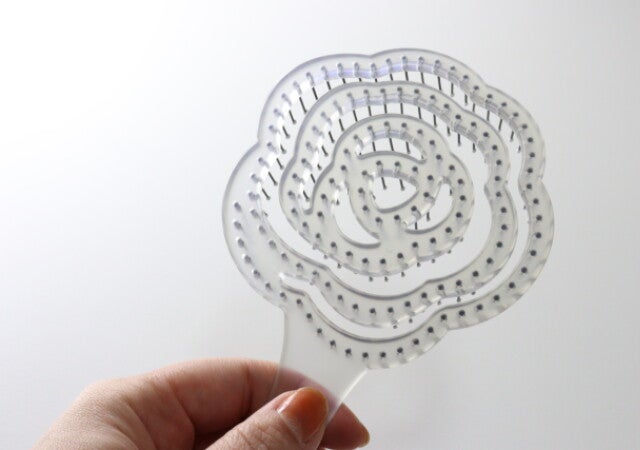 【ダイソー】1度使ったら沼！ドライヤー嫌いを救う200円ブラシのクオリティがすごい