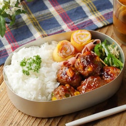 【すくすく弁当】ワンパンで3品♪ カラフルミートボール弁当