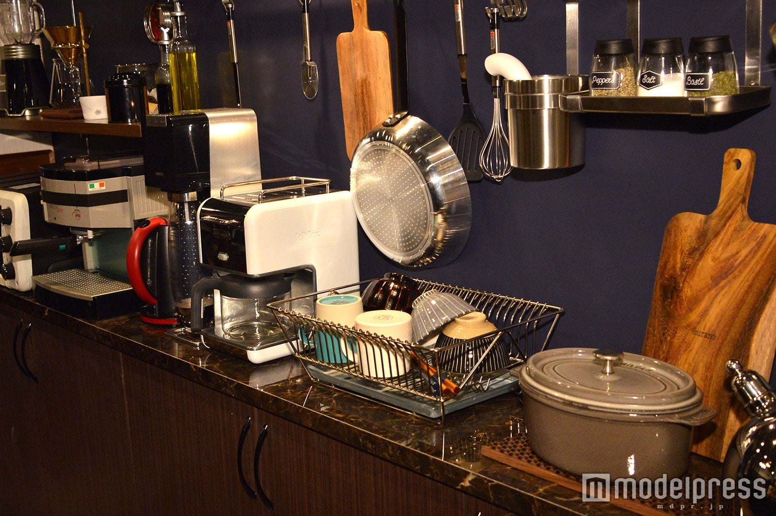 「キッチン周りは充実させました」（武田さん）（C）モデルプレス