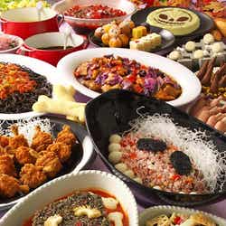 「セイリングデイ・ブッフェ」(C)Disney