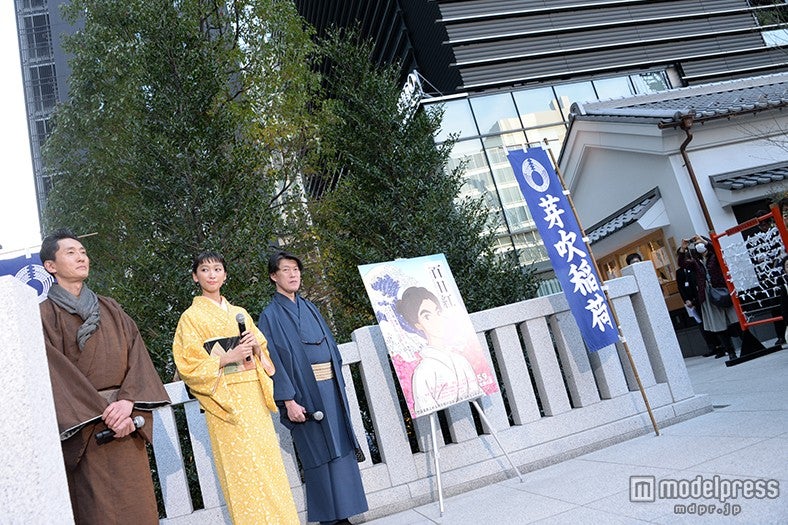 （左より）松重豊、杏、原恵一監督