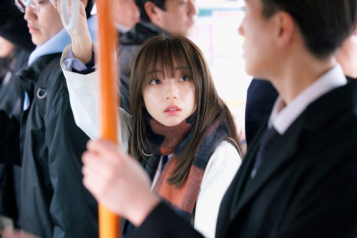 齊藤京子「あやしいパートナー」第1話(C)「あやしいパートナー」製作委員会・MBS