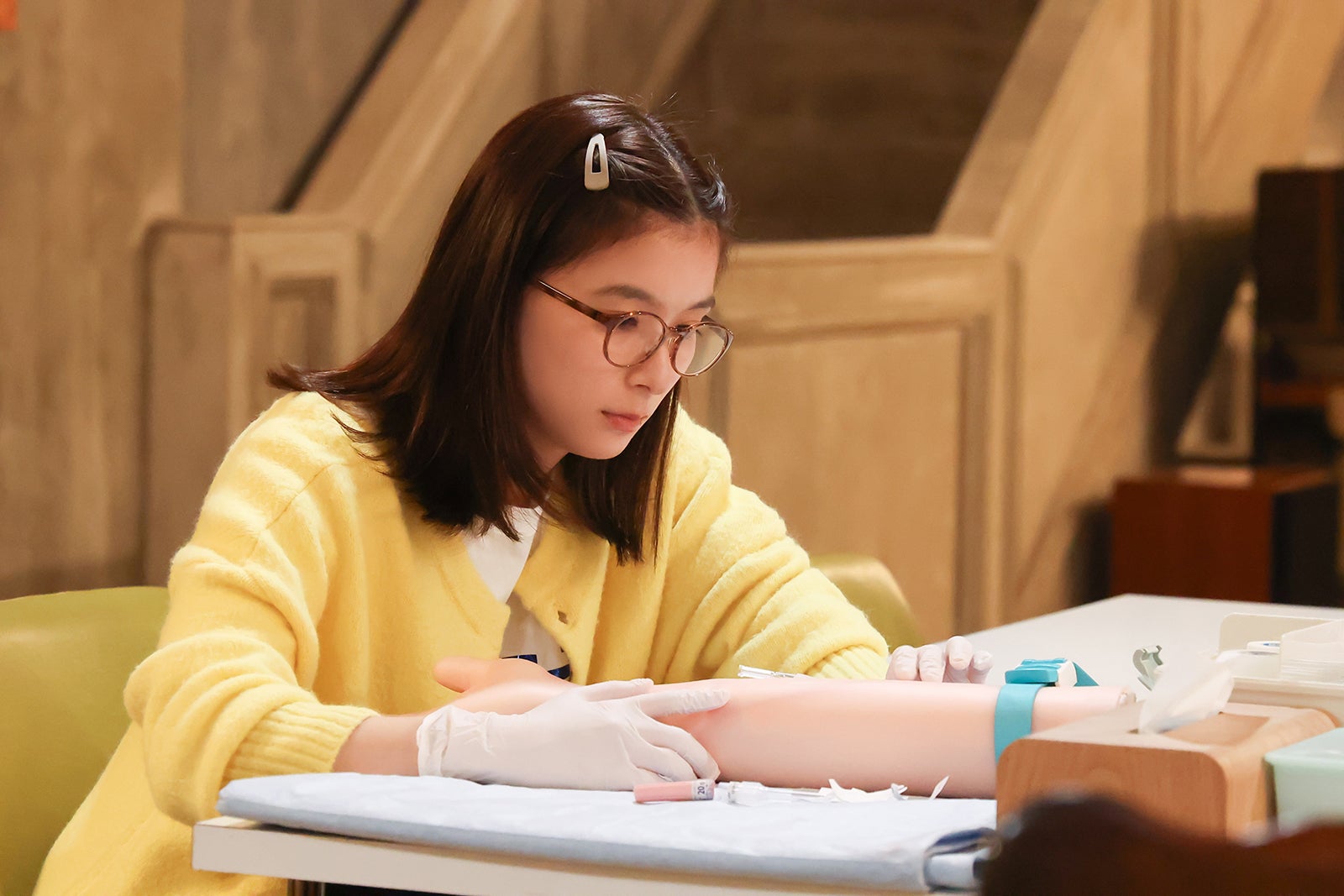 芳根京子「まどか26歳、研修医やってます！」第5話（C）TBS