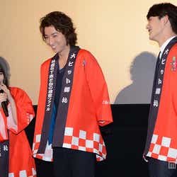 モデルプレス - 藤原竜也&岡田将生“眠気覚めない”挨拶に志田未来がツッコミ