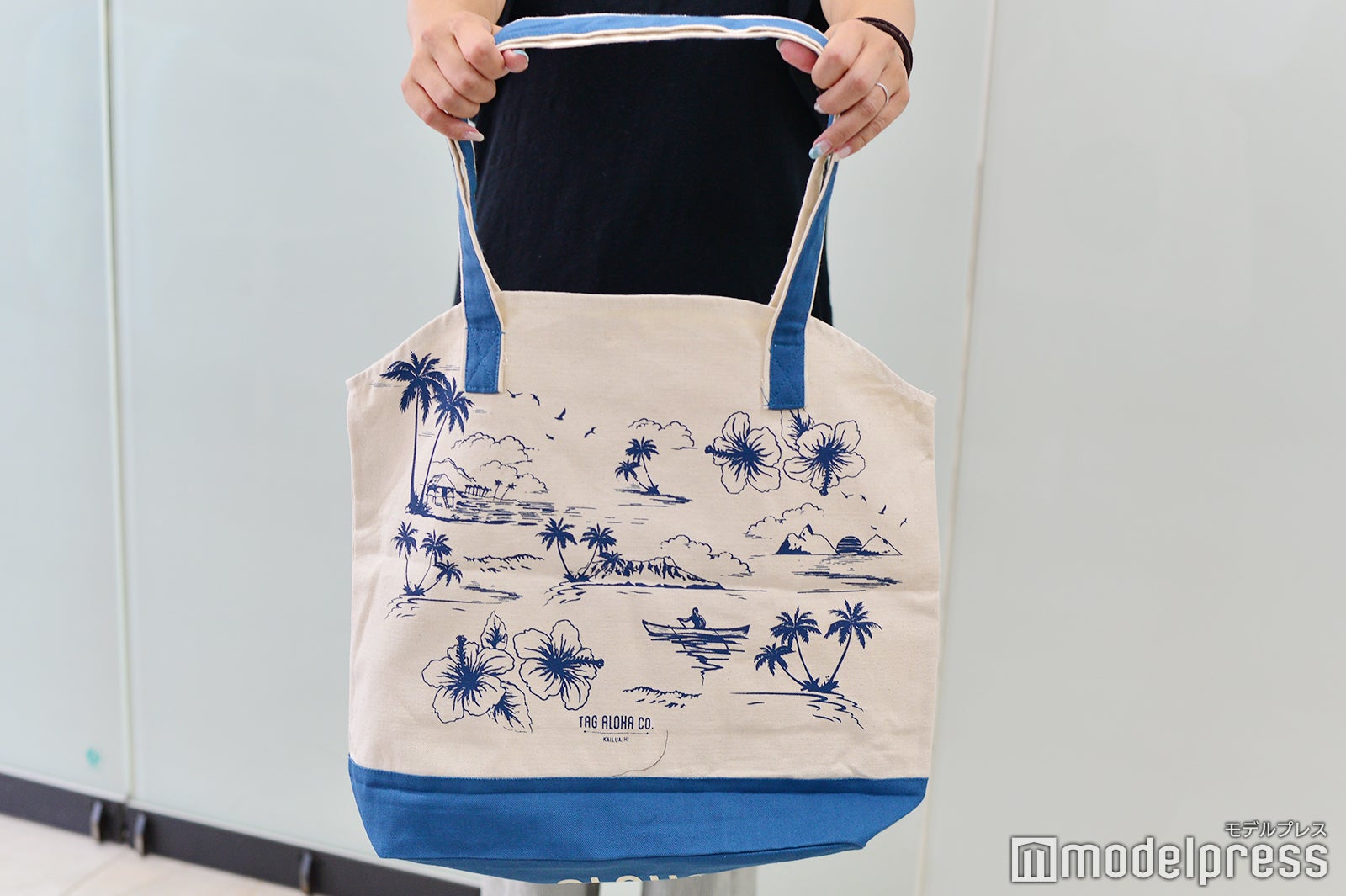 エコバッグ（裏面）＄19.99（C）モデルプレス