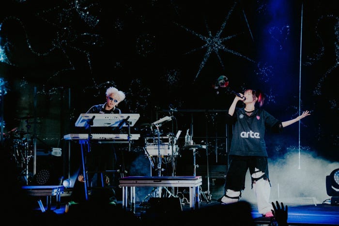 YOASOBI アメリカ東海岸ロサンゼルス・サンフランシスコでの単独公演の様子(C)Photo by Kato Shumpei