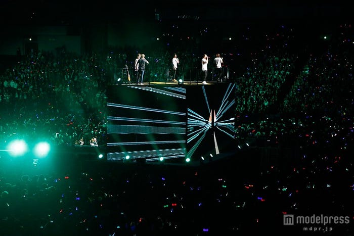 ジャパン・ツアー最新ライブ写真
