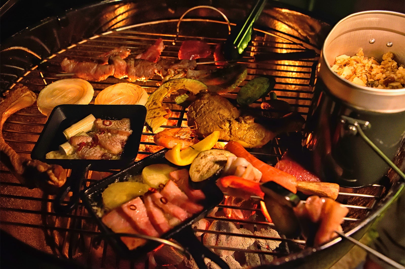 屋外でBBQ体験／画像提供：Banc