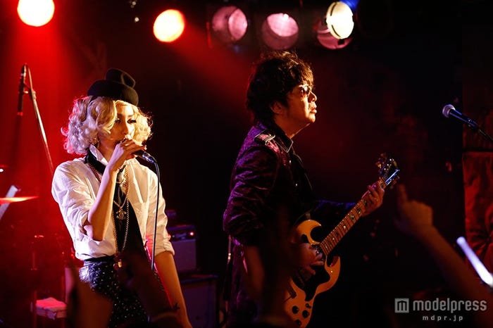 クール&SEXYに魅了(左)/(C)川田洋司